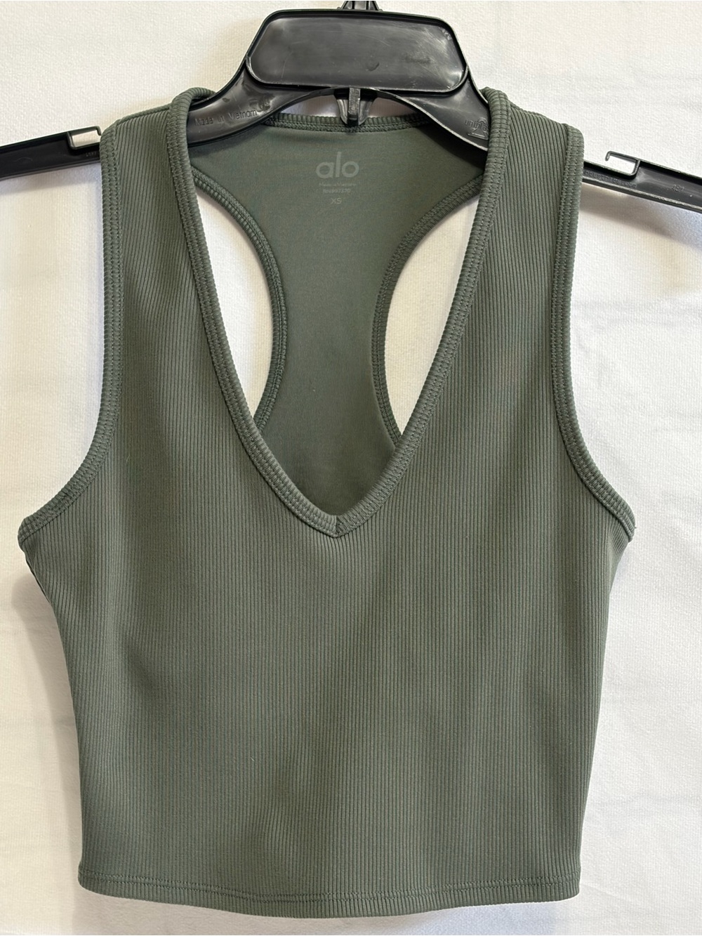 ALO Yoga Ribbed V-Neck Racerback Crop Tank — Olive Green